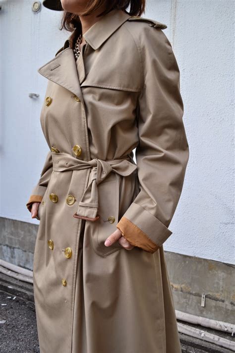 burberry vintage trench coat womens|burberry coat second hand.